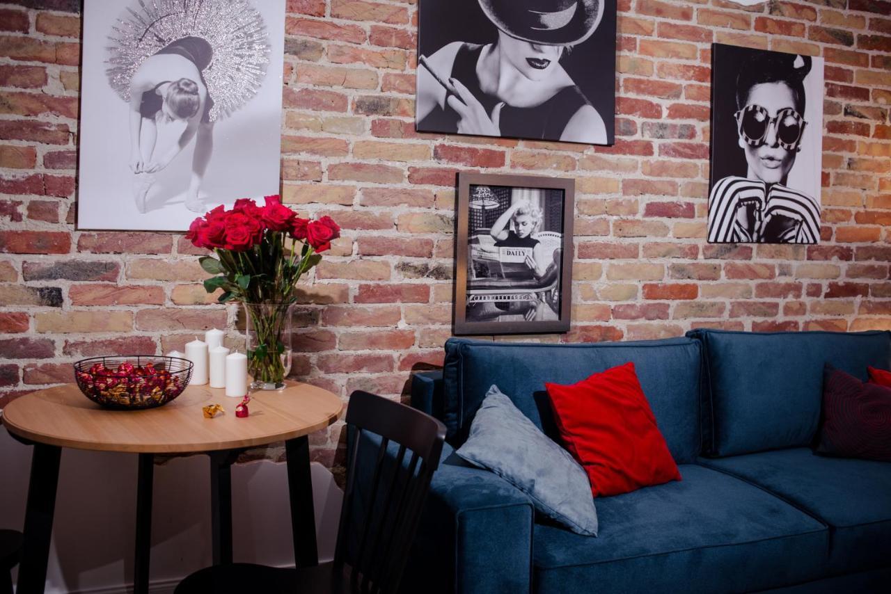 Apartament Dla Doroslych "Papierki Po Cukierkach" Lublin Bagian luar foto
