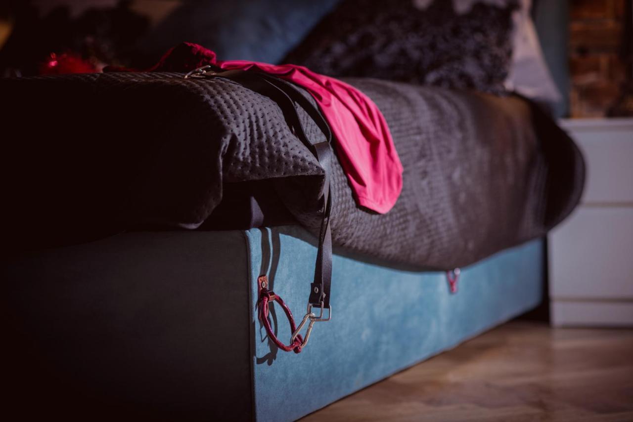 Apartament Dla Doroslych "Papierki Po Cukierkach" Lublin Bagian luar foto